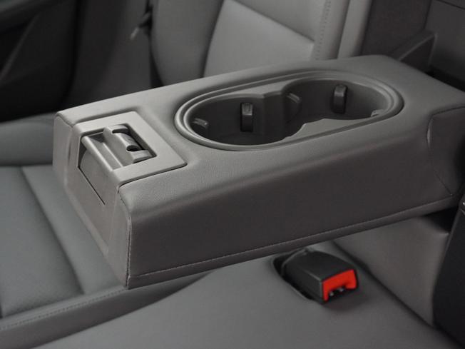 PORSCHE Taycan Photo 39