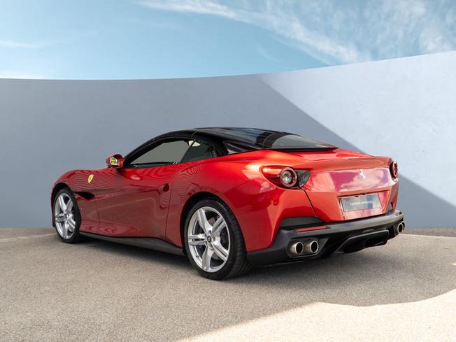 FERRARI Portofino Photo 10