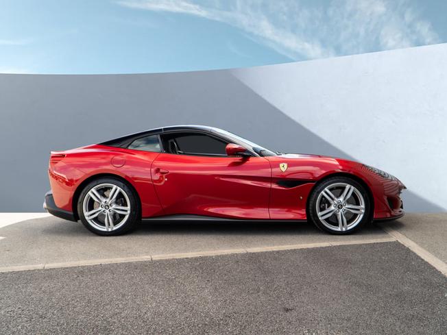 FERRARI Portofino Photo 11