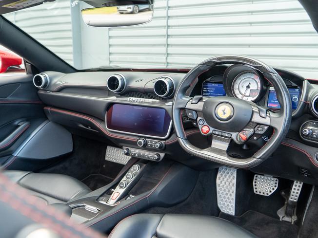 FERRARI Portofino Photo 13