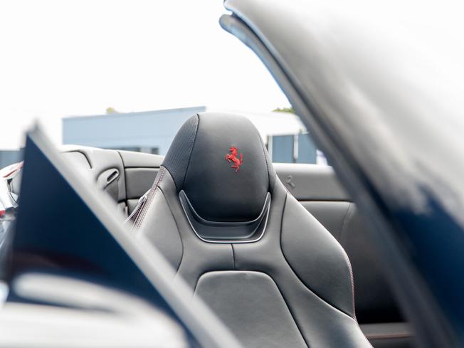 FERRARI Portofino Photo 15