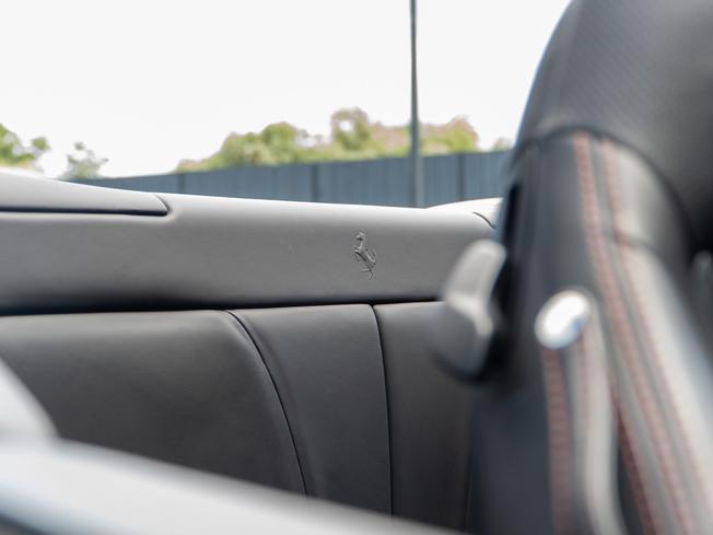 FERRARI Portofino Photo 18