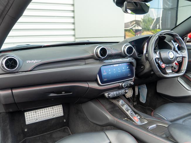 FERRARI Portofino Photo 28
