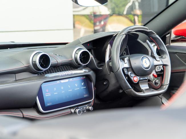 FERRARI Portofino Photo 31