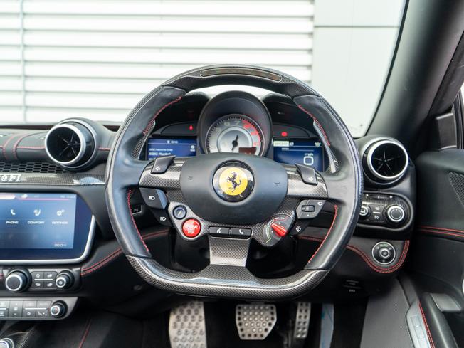 FERRARI Portofino Photo 32