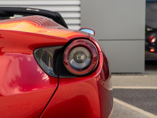 FERRARI Portofino Photo 35