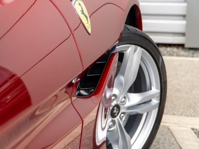 FERRARI Portofino Photo 41