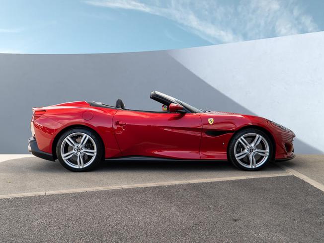 FERRARI Portofino Photo 5