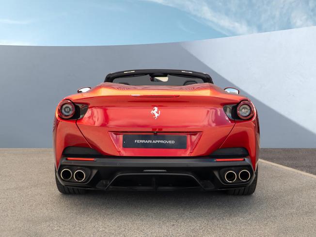 FERRARI Portofino Photo 8