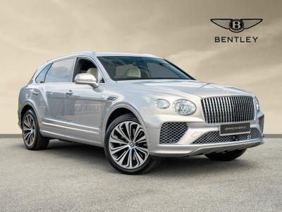 2025 BENTLEY Bentayga 4.0 V8 Azure EWB SUV 5dr Petrol Auto 4WD Euro 6 (s/s) (550 ps) at JCT600