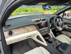 BENTLEY Bentayga Photo 2