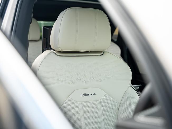 BENTLEY Bentayga Photo 24