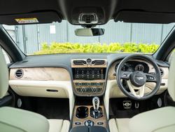 BENTLEY Bentayga Photo 4