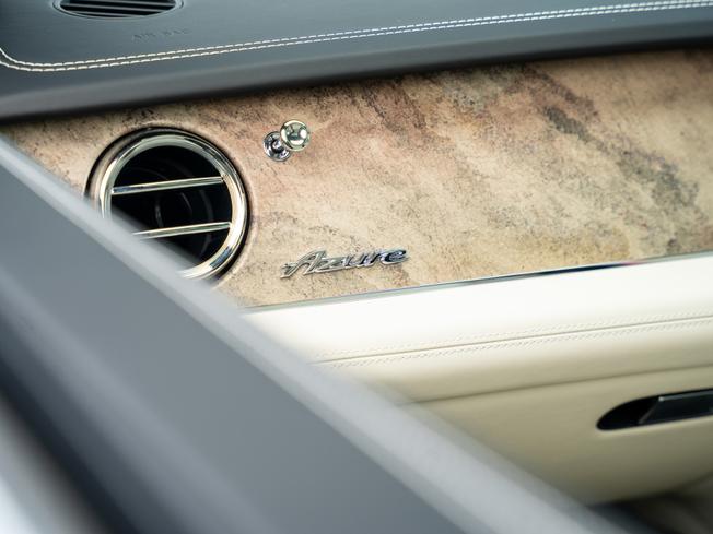 BENTLEY Bentayga Photo 44