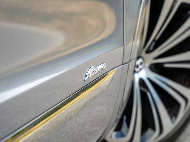 BENTLEY Bentayga Photo 9