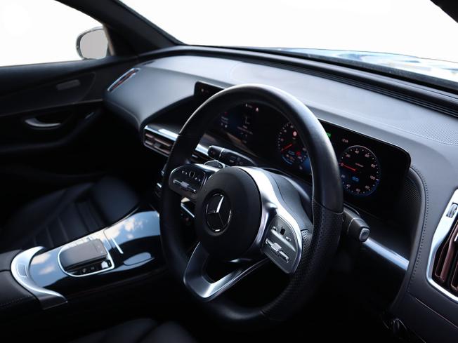 MERCEDES-BENZ Eqc Photo 11