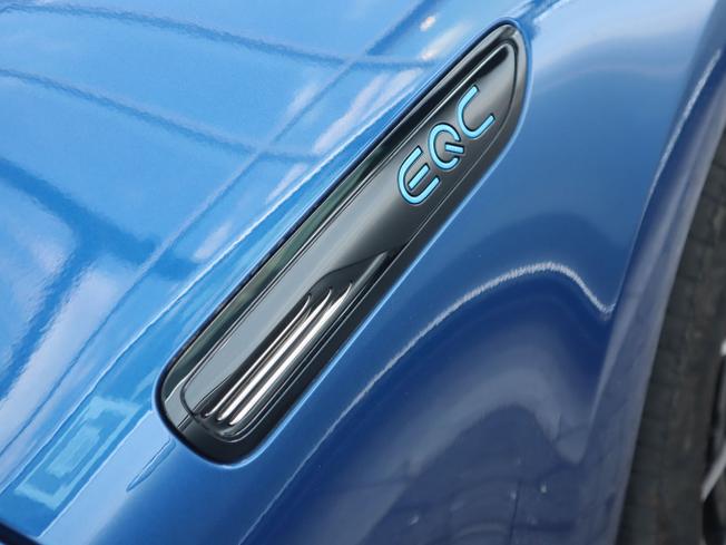 MERCEDES-BENZ Eqc Photo 15