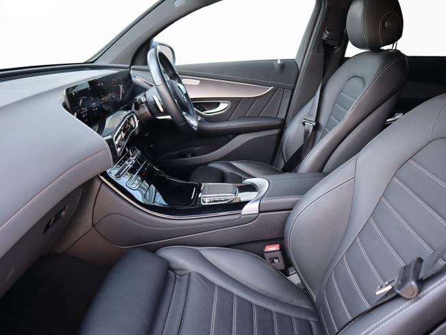MERCEDES-BENZ Eqc Photo 20