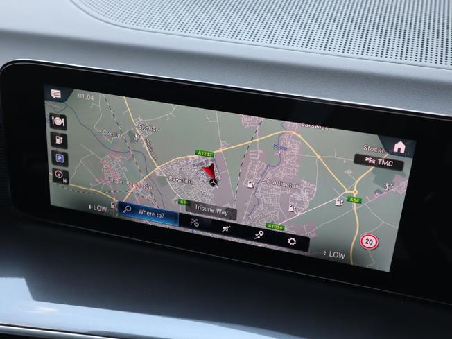 MERCEDES-BENZ Eqc Photo 29