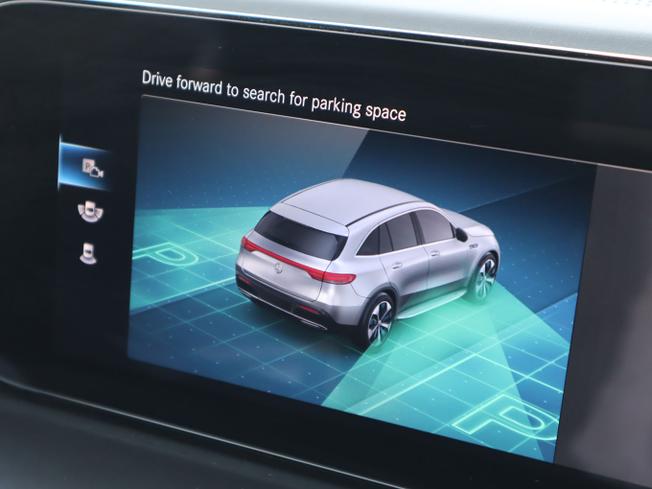 MERCEDES-BENZ Eqc Photo 36
