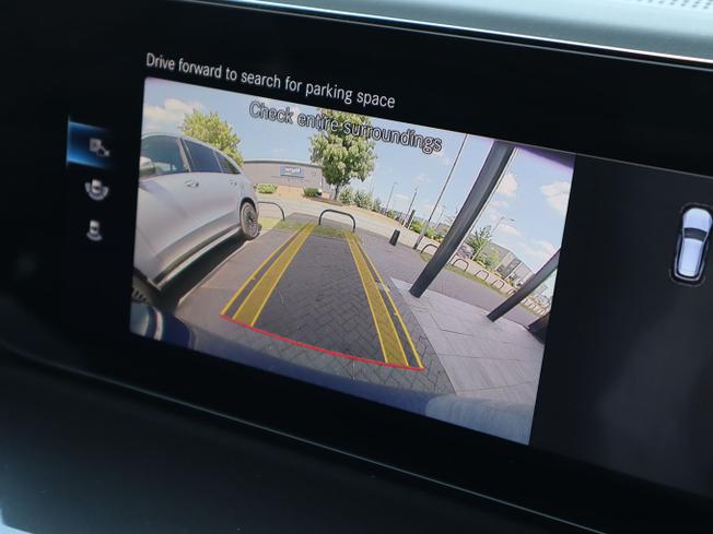 MERCEDES-BENZ Eqc Photo 39
