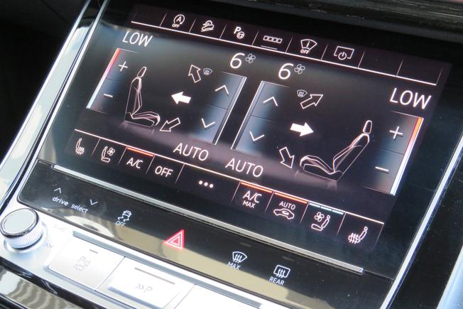 AUDI Rsq8 Photo 28
