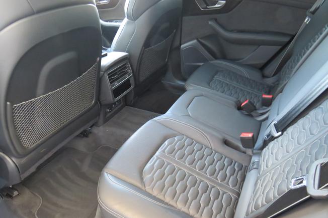 AUDI Rsq8 Photo 36