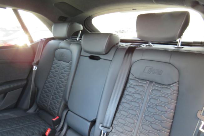 AUDI Rsq8 Photo 37