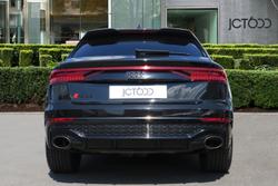 AUDI Rsq8 Photo 5