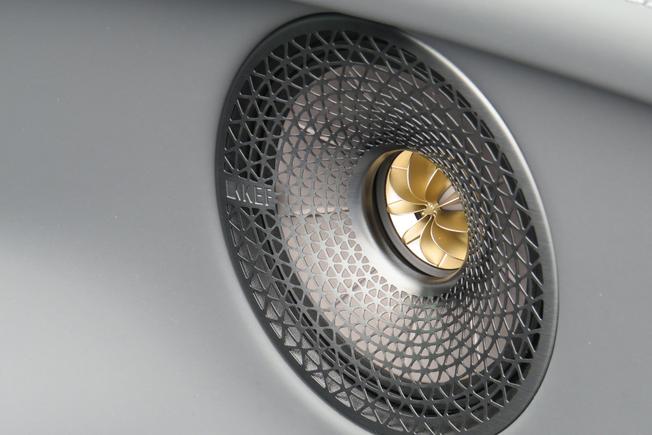 LOTUS Eletre Photo 17