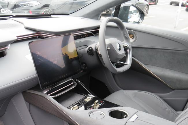 LOTUS Eletre Photo 3