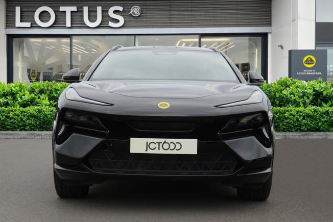 LOTUS Eletre Photo 5