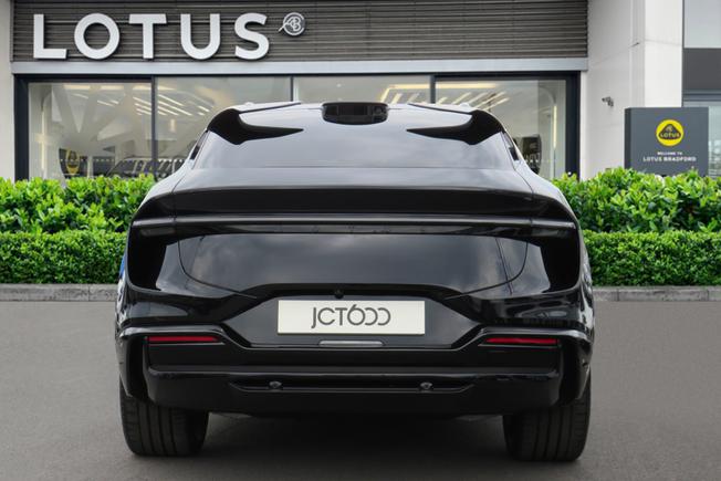 LOTUS Eletre Photo 6