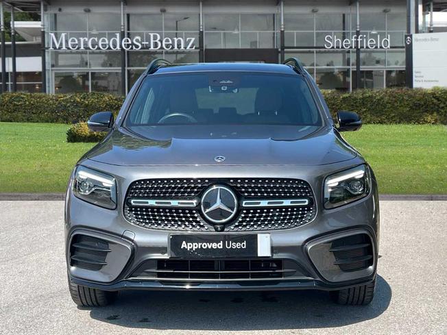 MERCEDES-BENZ GLB Photo 10
