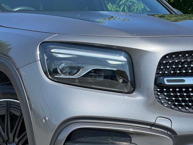 MERCEDES-BENZ GLB Photo 13