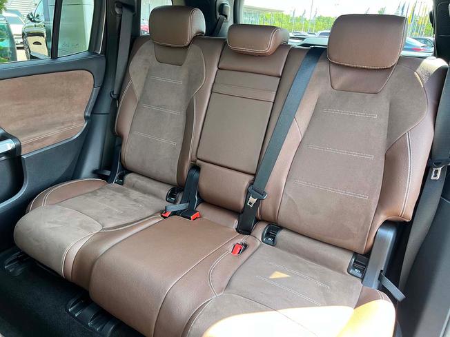 MERCEDES-BENZ GLB Photo 8