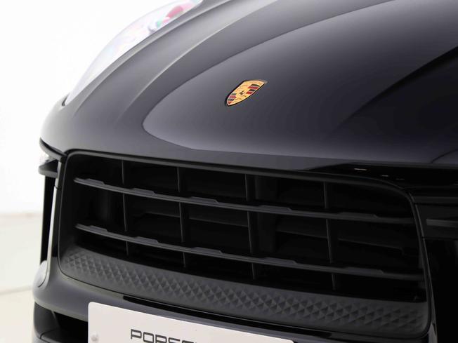 PORSCHE Macan Photo 15