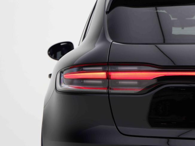 PORSCHE Macan Photo 18
