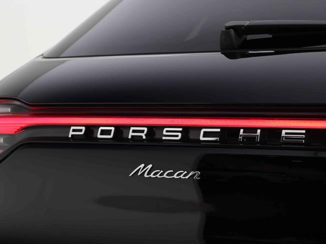 PORSCHE Macan Photo 19
