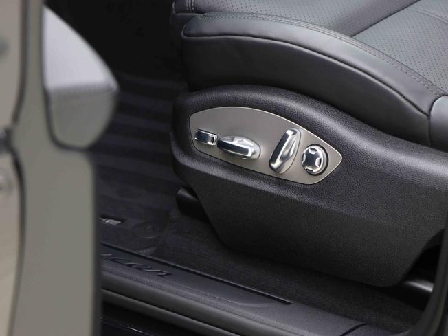 PORSCHE Macan Photo 28