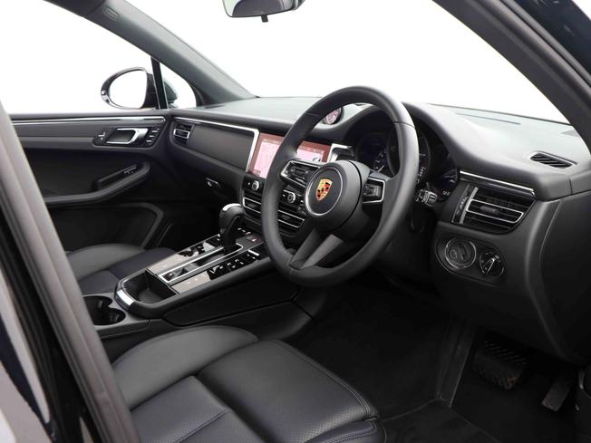 PORSCHE Macan Photo 34