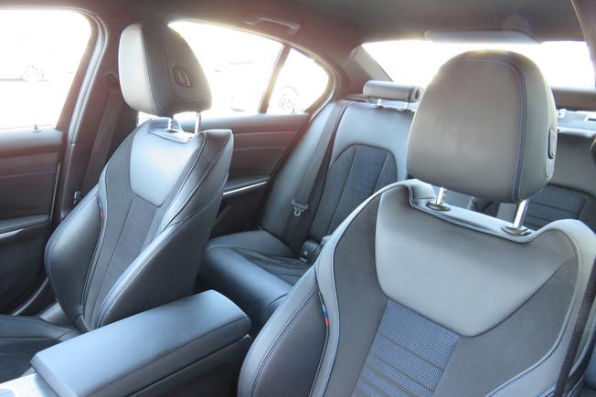 BMW 3 Series Photo 27