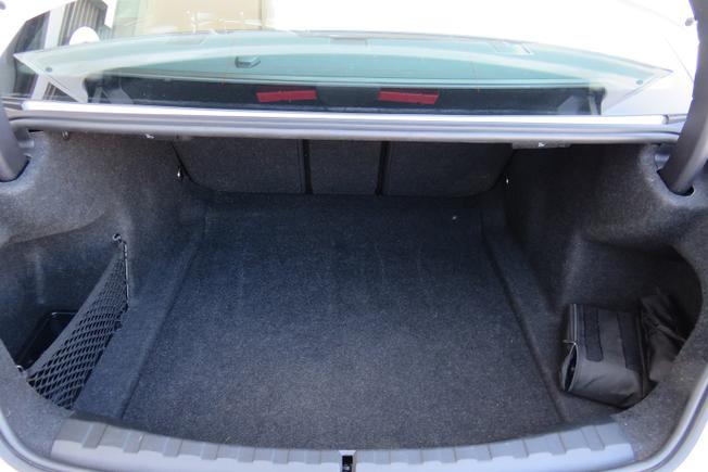 BMW 3 Series Photo 28