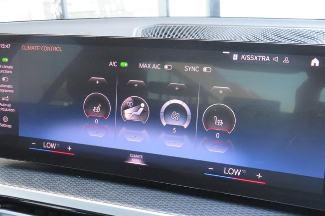 BMW 3 Series Photo 31
