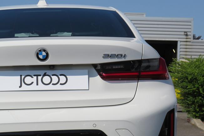 BMW 3 Series Photo 33