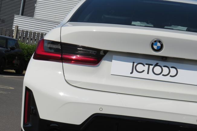 BMW 3 Series Photo 34