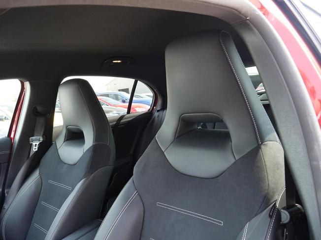 MERCEDES-BENZ A Class Photo 47