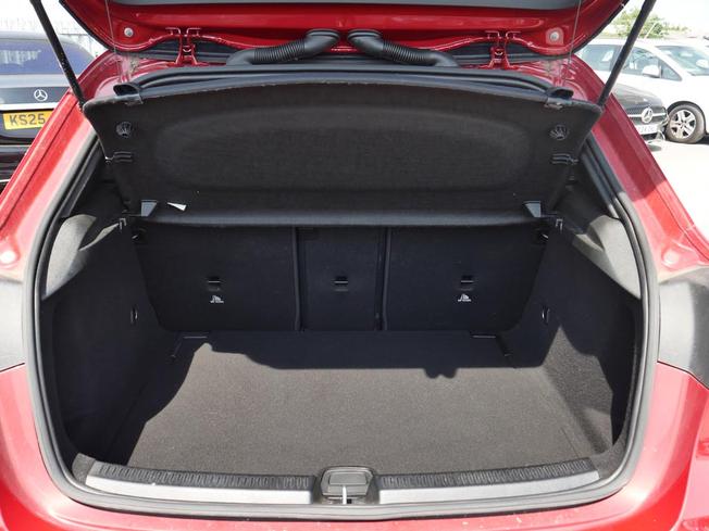 MERCEDES-BENZ A Class Photo 9