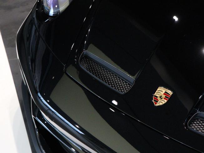 PORSCHE 911 Photo 15