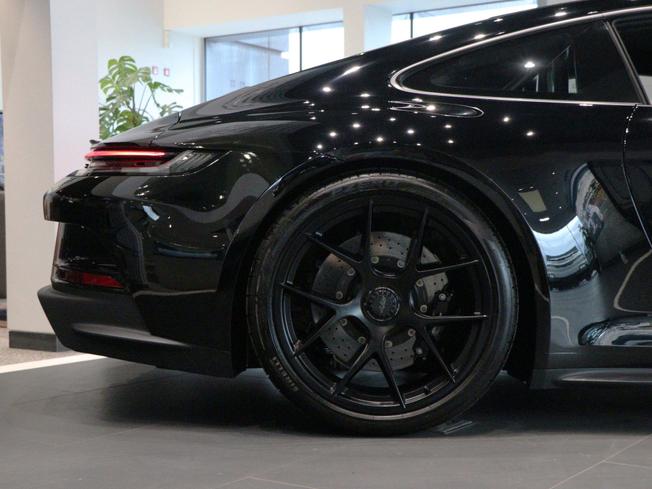 PORSCHE 911 Photo 17